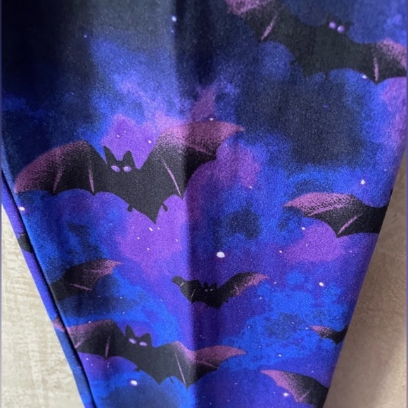 Leggings- Medium Bats Ladies Leggings. NWT. Black and purple. - Picture 8 of 9
